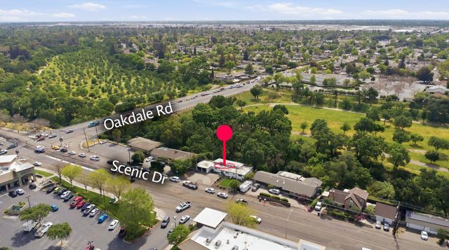 2124 Scenic Dr, Modesto, CA 95355