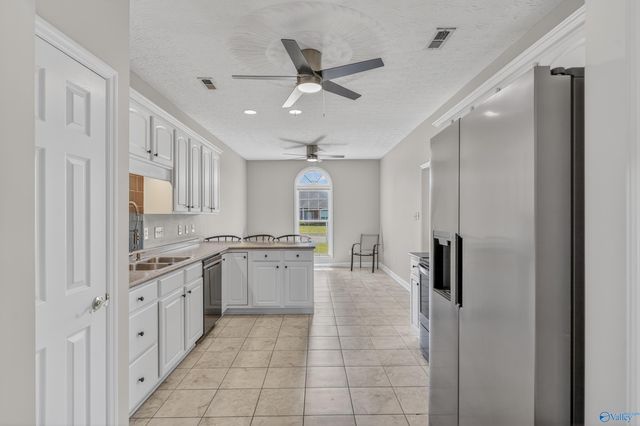 112 Fawn Ridge Drive, Decatur, AL 35603
