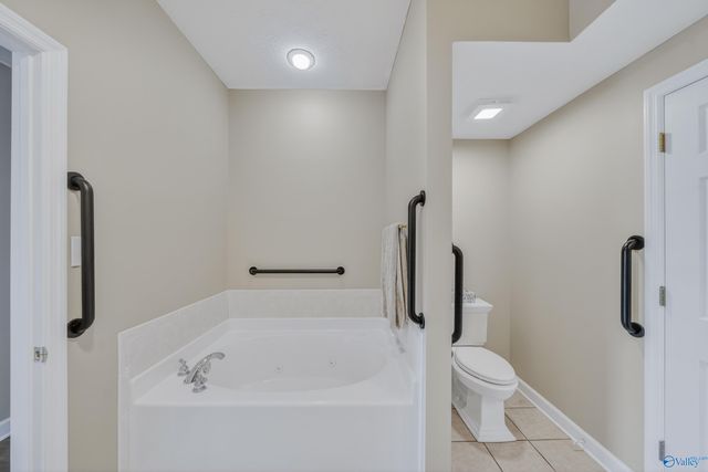 112 Fawn Ridge Drive, Decatur, AL 35603