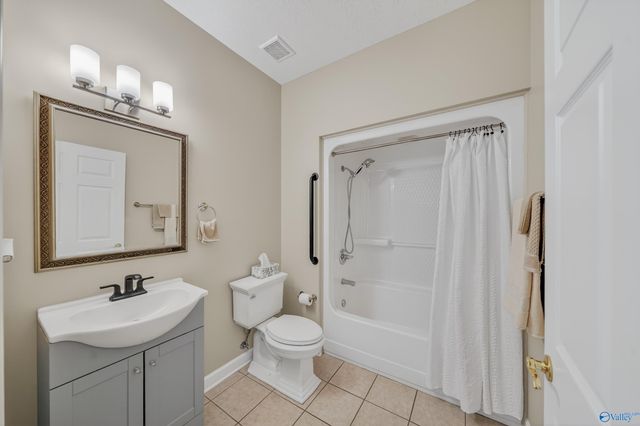 112 Fawn Ridge Drive, Decatur, AL 35603