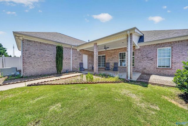 112 Fawn Ridge Drive, Decatur, AL 35603