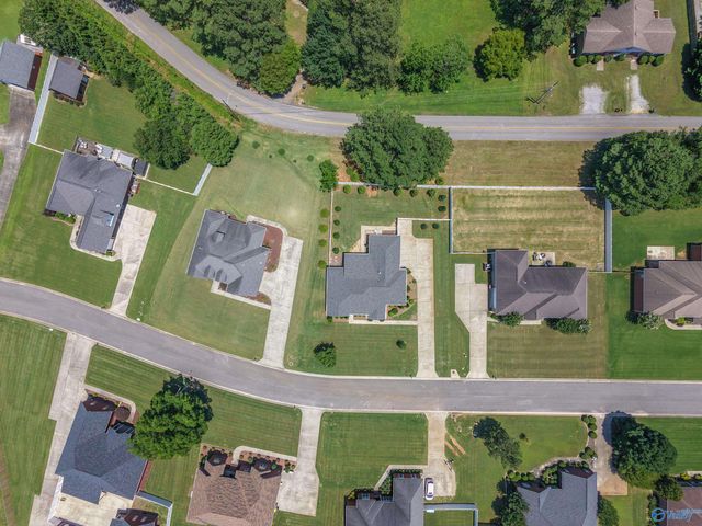 112 Fawn Ridge Drive, Decatur, AL 35603