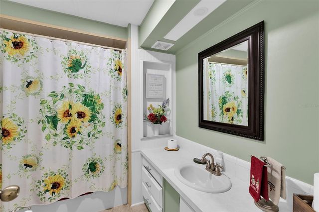 220 LA ROSAS, North Port, FL 34287