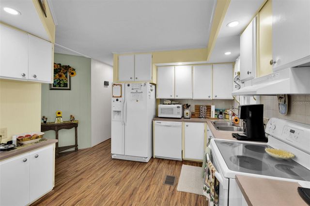 220 LA ROSAS, North Port, FL 34287