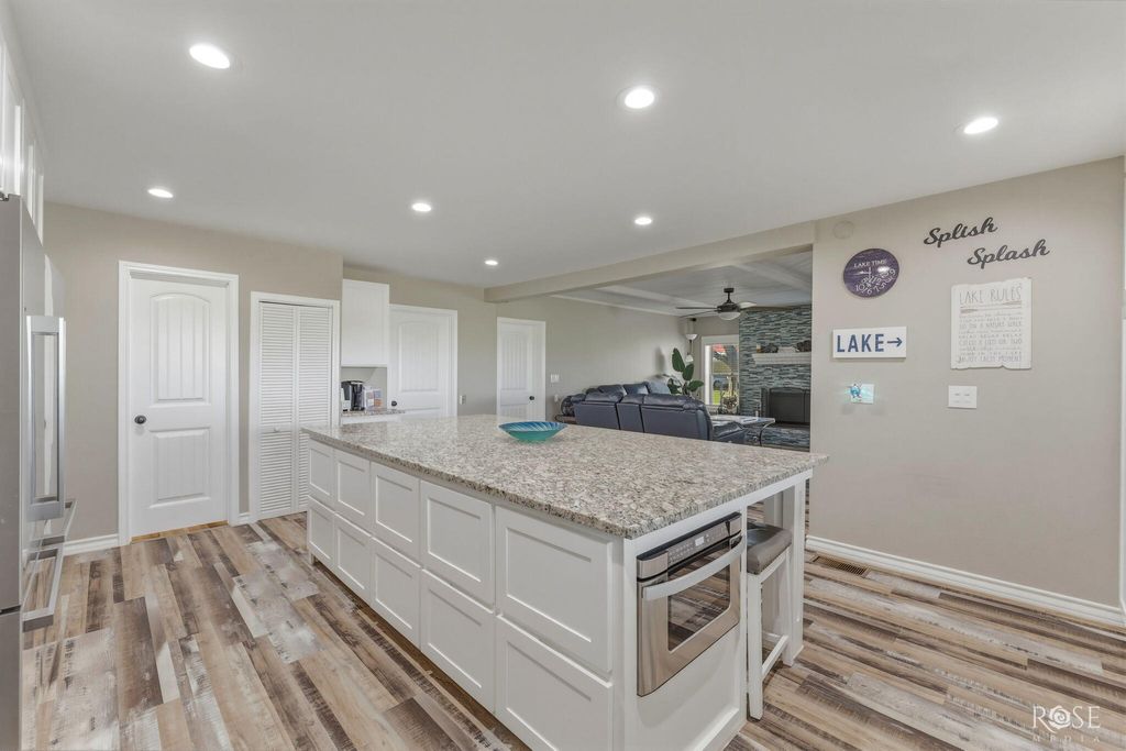 Image 13 of property listing at 216 Wheat Circle, Blackwell, TX 79506
