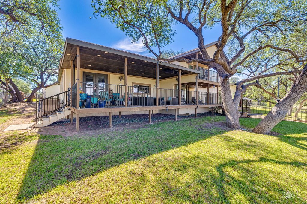 Image 32 of property listing at 216 Wheat Circle, Blackwell, TX 79506