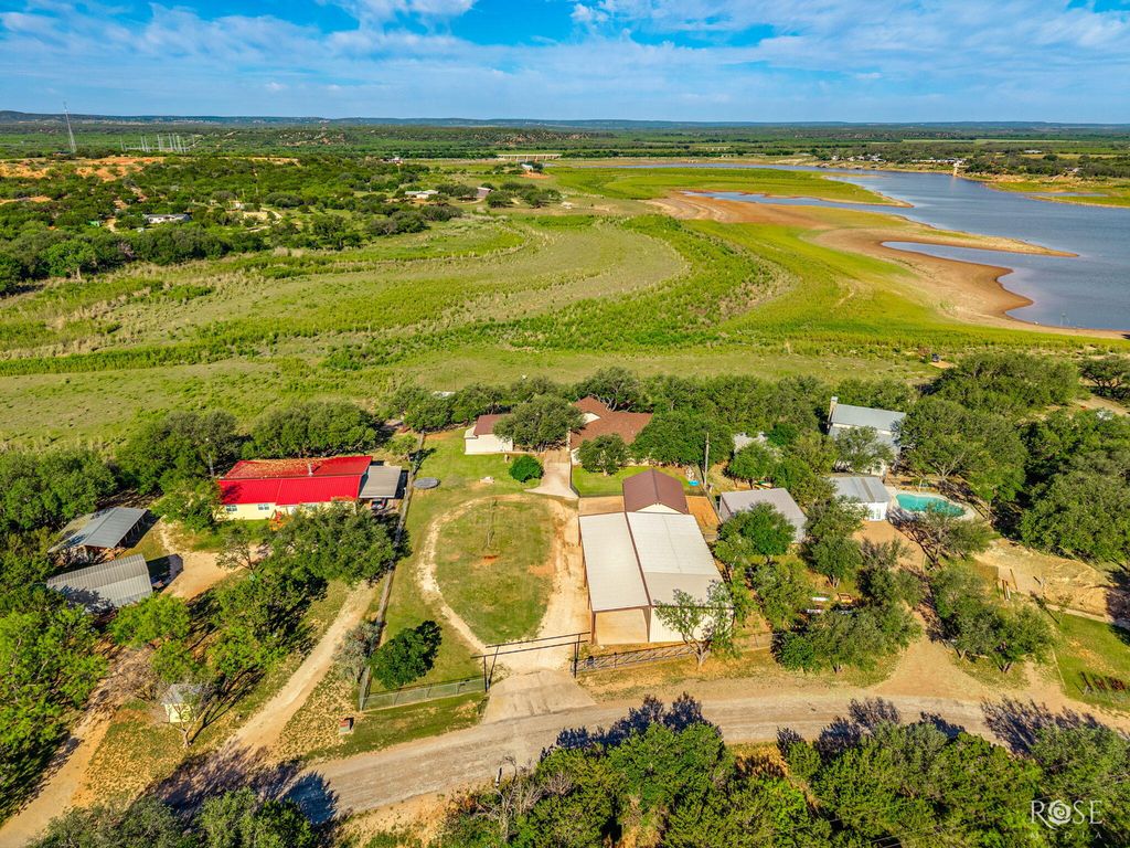 Image 43 of property listing at 216 Wheat Circle, Blackwell, TX 79506