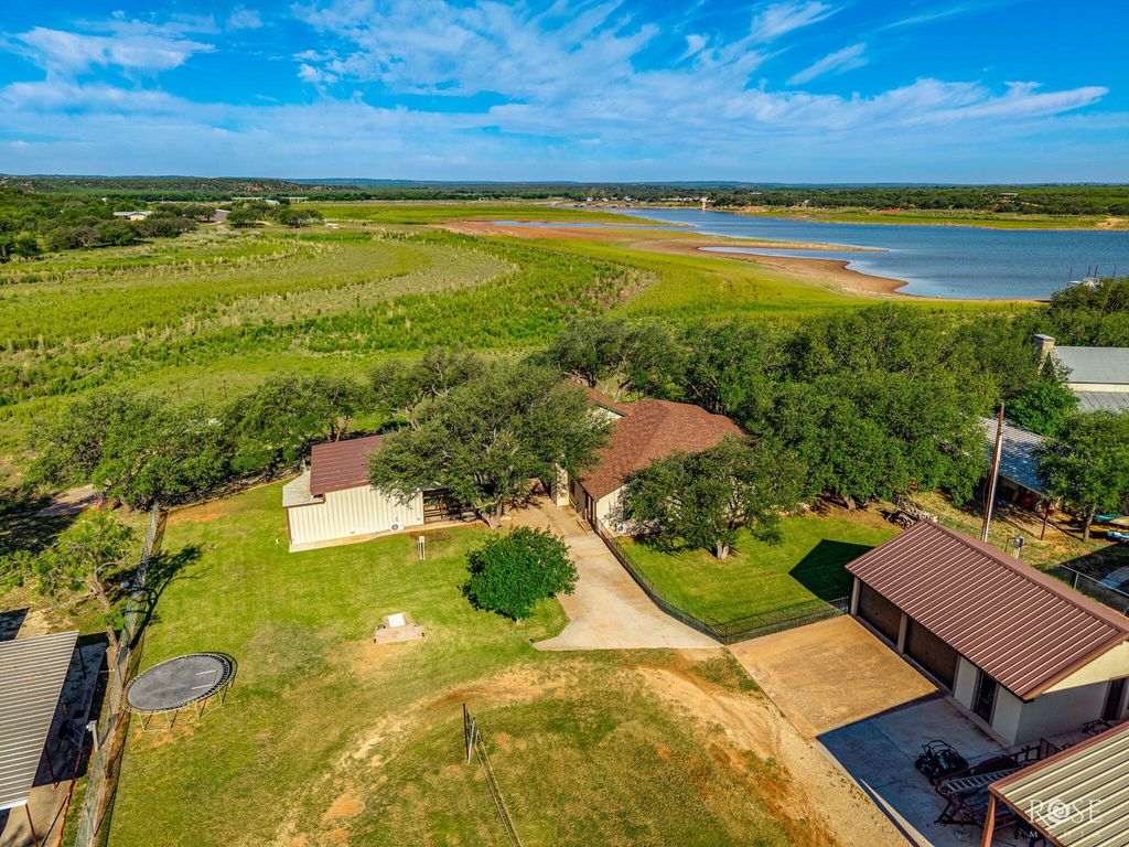 Image 45 of property listing at 216 Wheat Circle, Blackwell, TX 79506