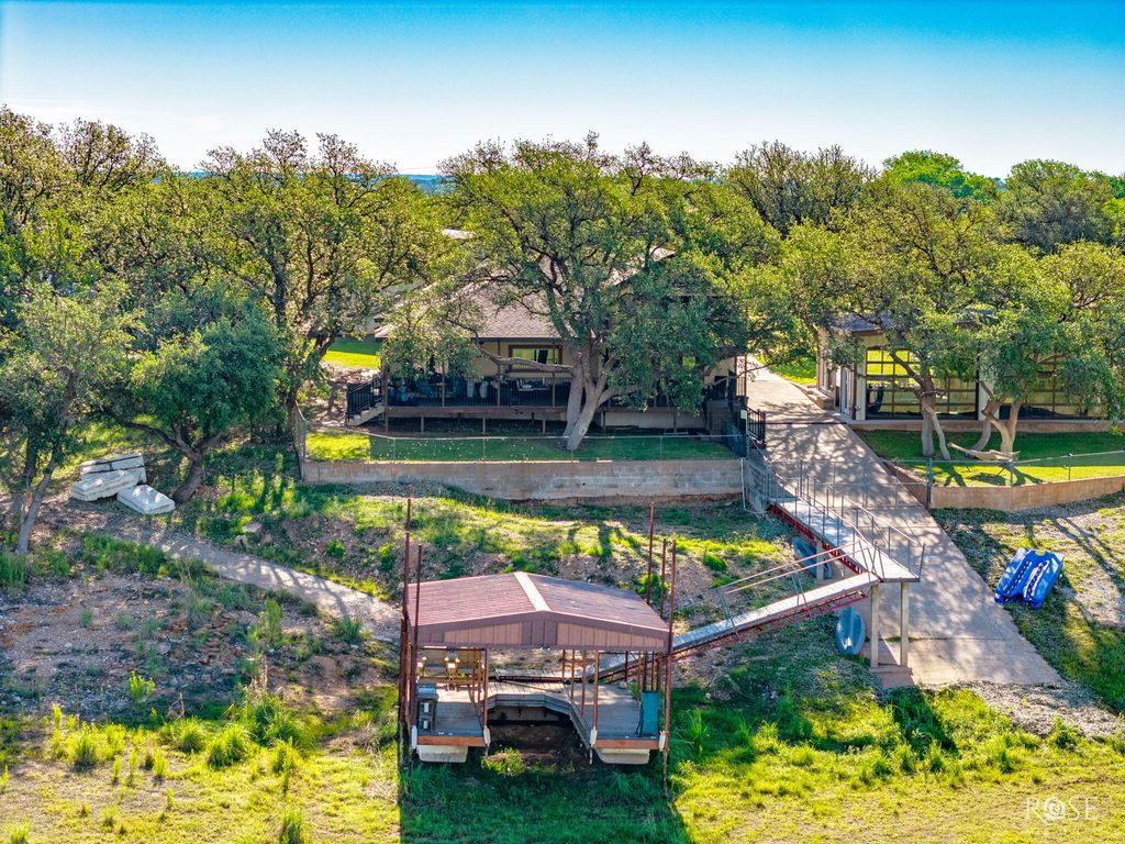 Image 52 of property listing at 216 Wheat Circle, Blackwell, TX 79506