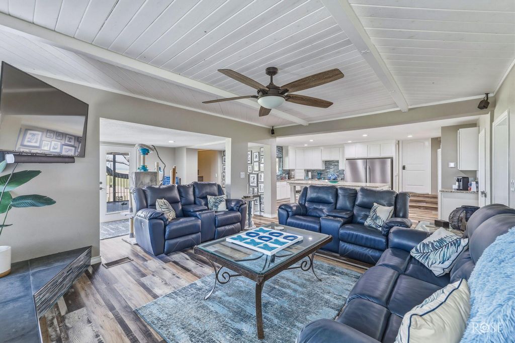 Image 8 of property listing at 216 Wheat Circle, Blackwell, TX 79506