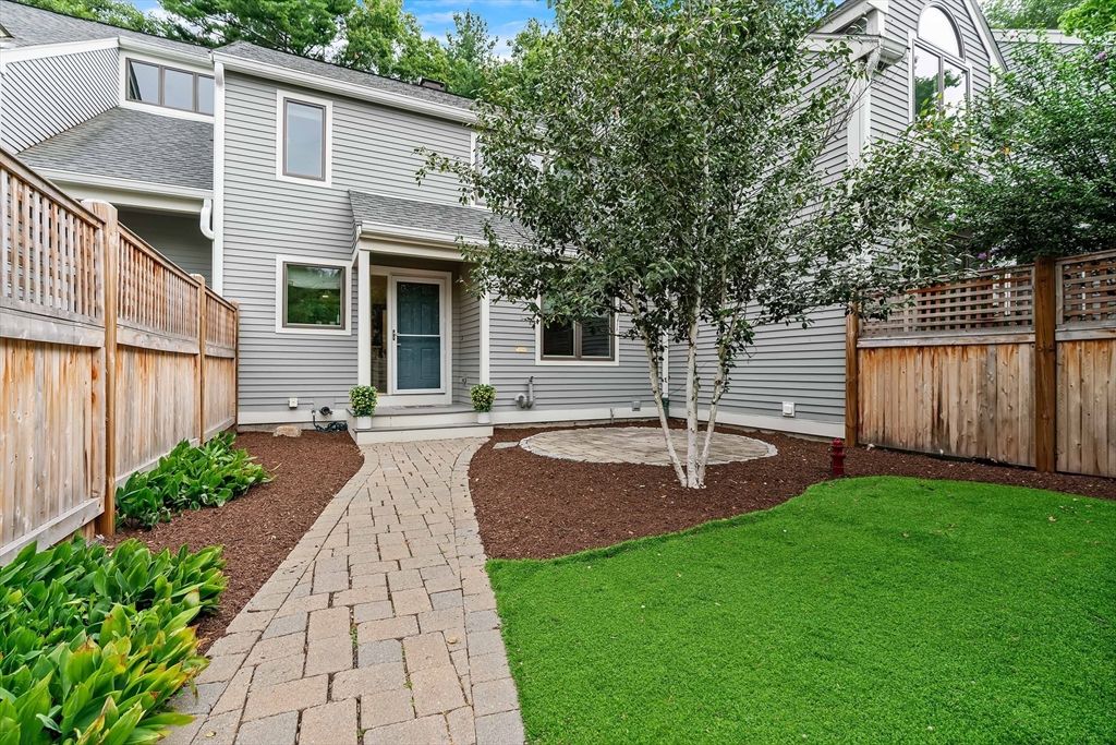 93 Hillside Drive 93, Wayland, MA 01778