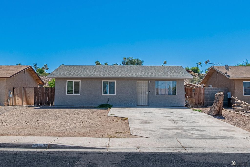 1881 S 17 AVE, Yuma, AZ 85364