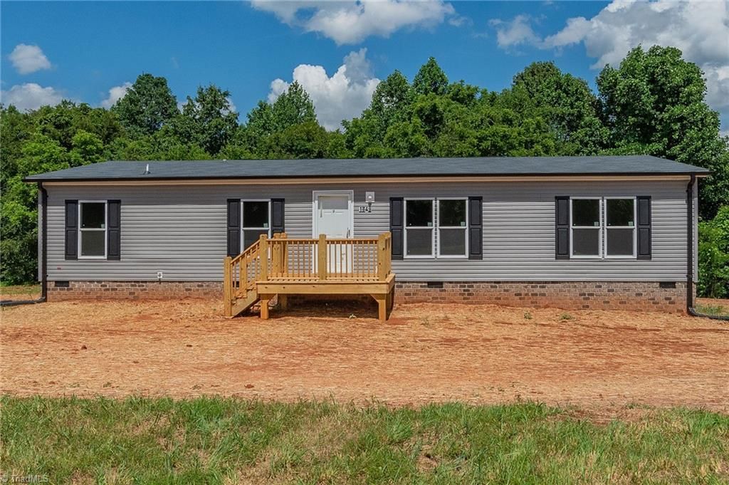 1849 Garner Road, Yadkinville, NC 27055