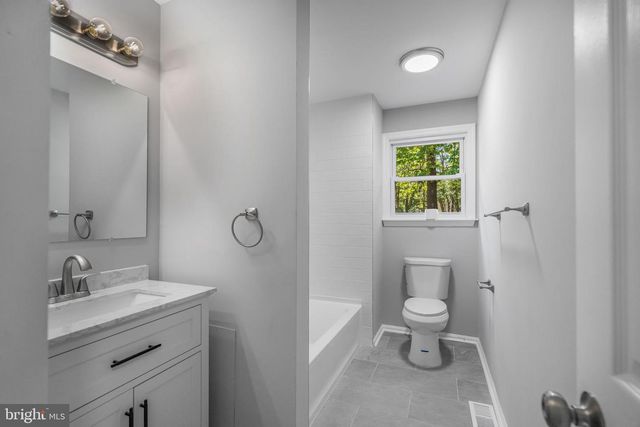 840 JARVIS RD, Sicklerville, NJ 08081