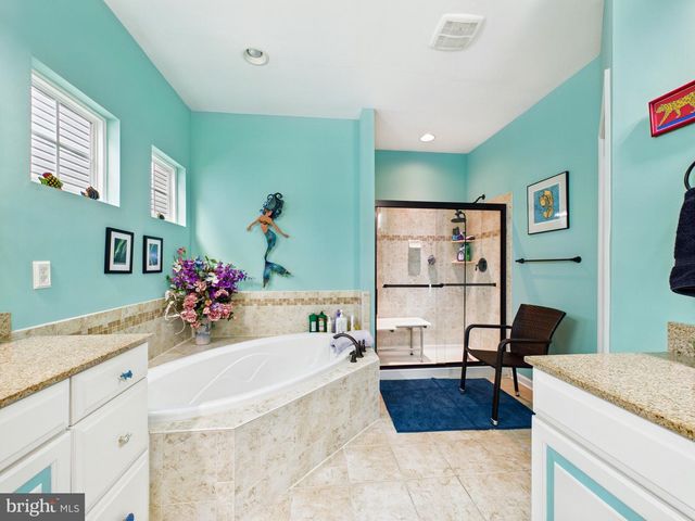 2 WHISTLING DUCK DR, Bridgeville, DE 19933
