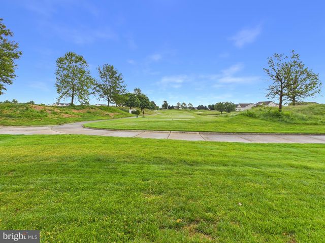 2 WHISTLING DUCK DR, Bridgeville, DE 19933
