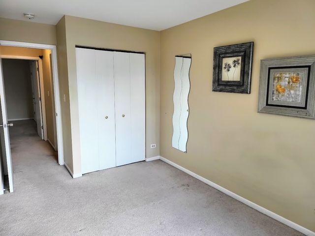 216 Ivy Court, Streamwood, IL 60107