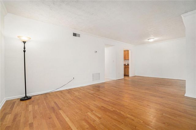 1150 Collier NW Road 12F, Atlanta, GA 30318