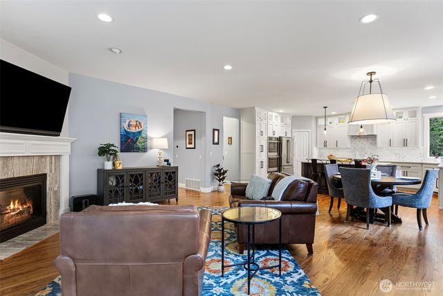 516 N 180th St., Shoreline, WA 98133