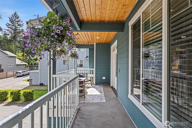 516 N 180th St., Shoreline, WA 98133
