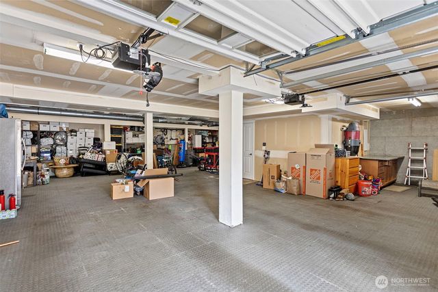 516 N 180th St., Shoreline, WA 98133