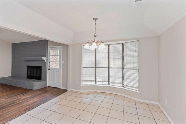 2109 Dartmouth Drive, Arlington, TX 76015