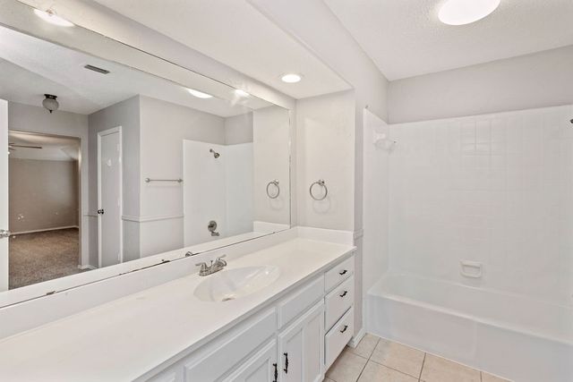 2109 Dartmouth Drive, Arlington, TX 76015