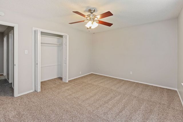2109 Dartmouth Drive, Arlington, TX 76015