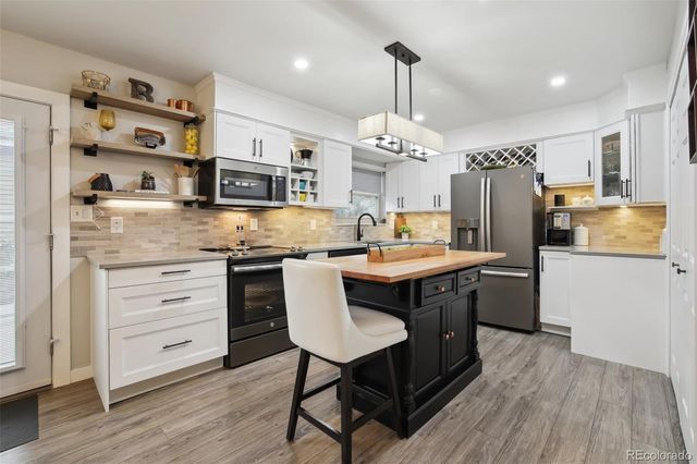 6948 Buckskin Drive, Littleton, CO 80125