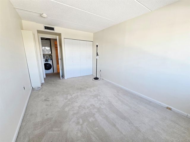 142 Main Street 3D, Mineola, NY 11501