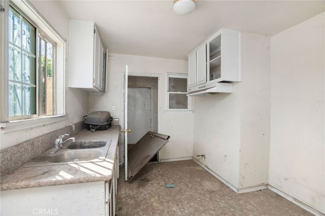 2104 E 113th, Los Angeles, CA 90059