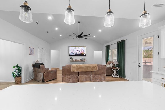 527 Sasser Rd, Dothan, AL 36305