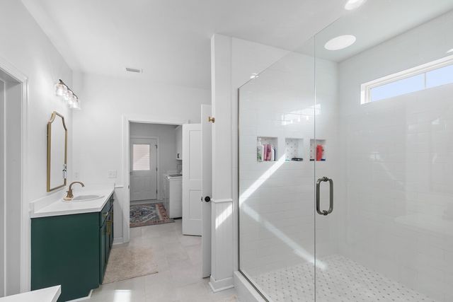 527 Sasser Rd, Dothan, AL 36305