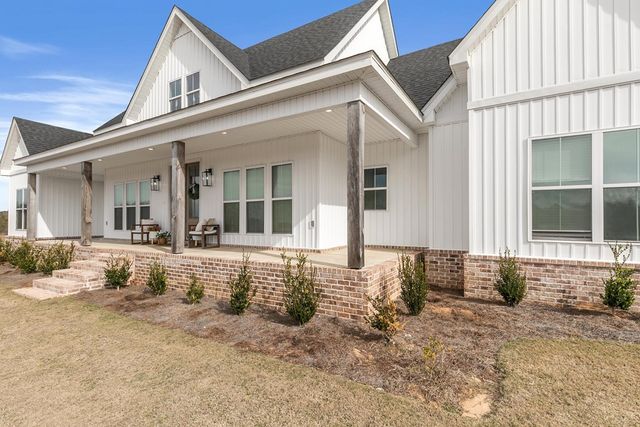 527 Sasser Rd, Dothan, AL 36305