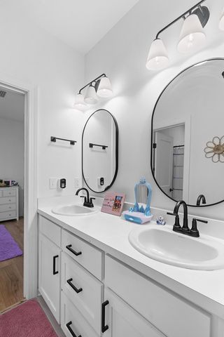 527 Sasser Rd, Dothan, AL 36305