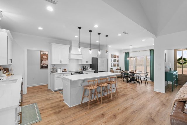 527 Sasser Rd, Dothan, AL 36305