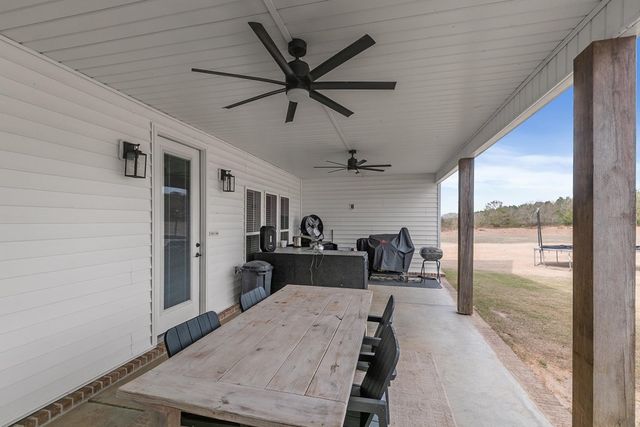 527 Sasser Rd, Dothan, AL 36305