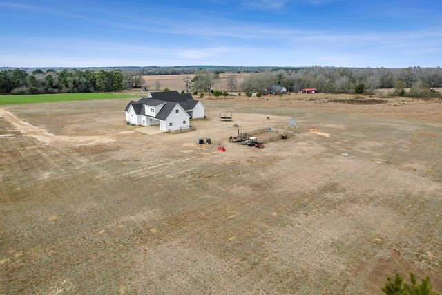 527 Sasser Rd, Dothan, AL 36305