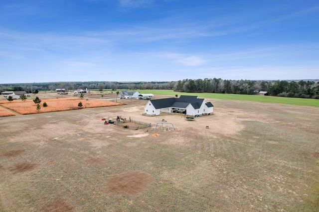 527 Sasser Rd, Dothan, AL 36305