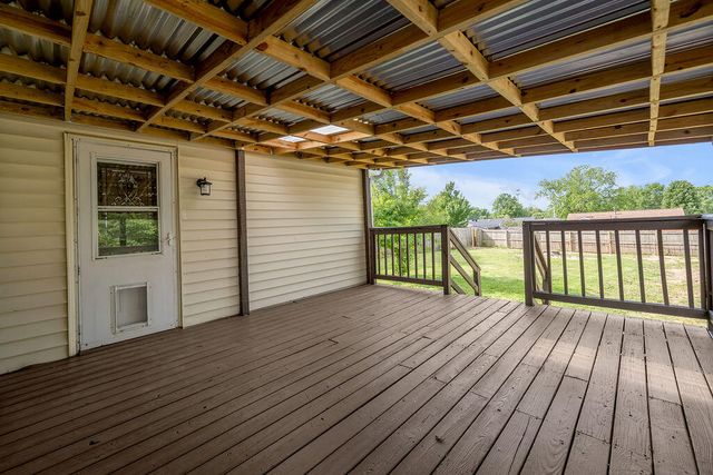 326 Wilson Downing Road, Lexington, KY 40517