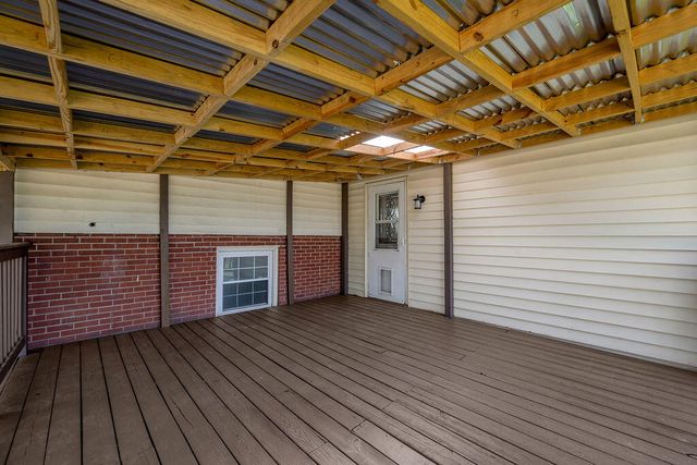 326 Wilson Downing Road, Lexington, KY 40517