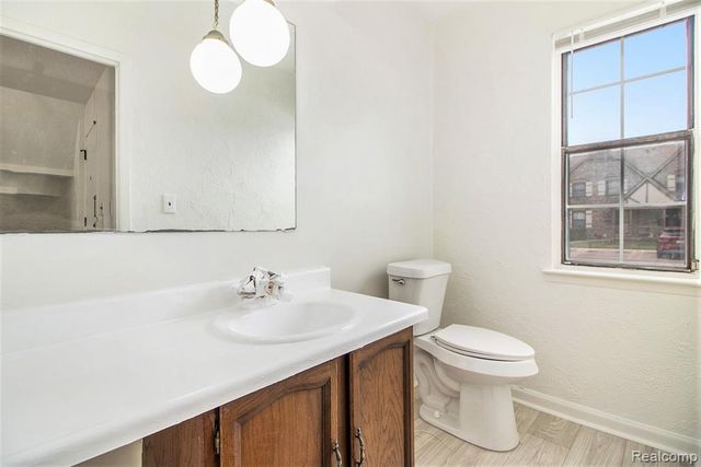 19688 Raleigh Circle, Southfield, MI 48076