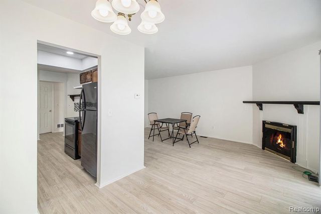 19688 Raleigh Circle, Southfield, MI 48076