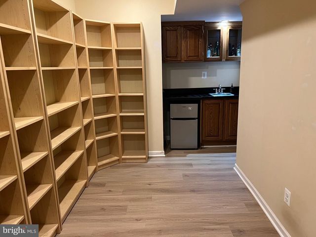 8638 WOODVIEW DR, Springfield, VA 22153