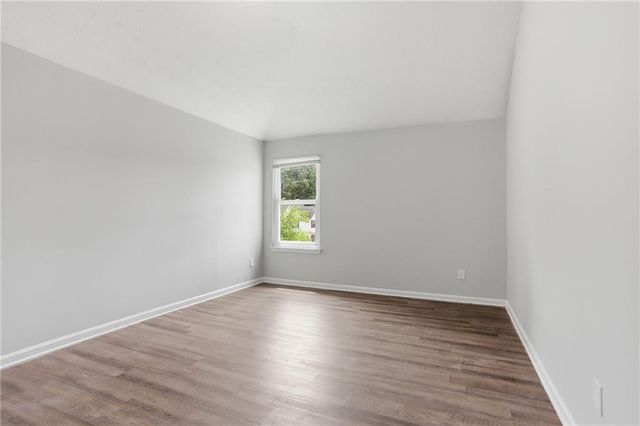 2879 Two Lake Circle, Atlanta, GA 30349