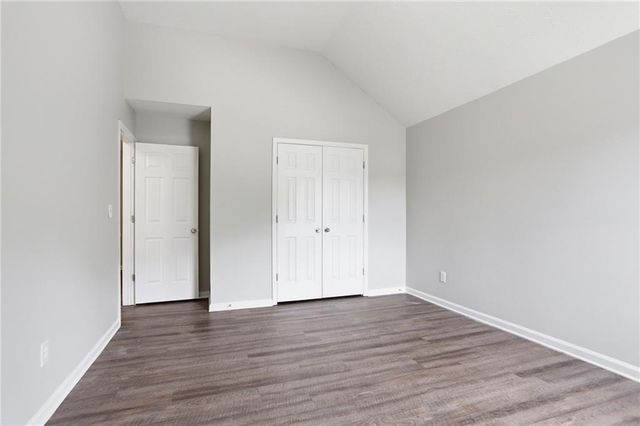 2879 Two Lake Circle, Atlanta, GA 30349