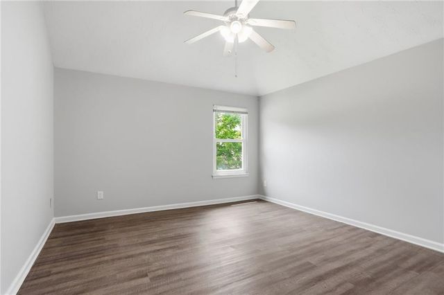 2879 Two Lake Circle, Atlanta, GA 30349