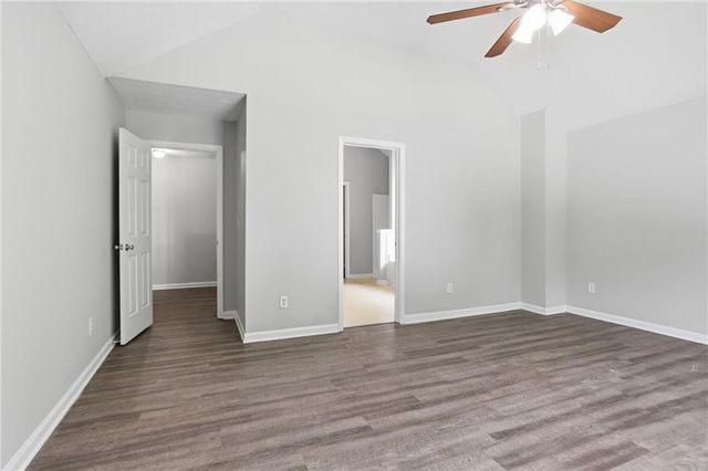 2879 Two Lake Circle, Atlanta, GA 30349