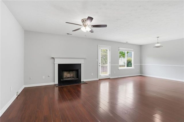 2879 Two Lake Circle, Atlanta, GA 30349