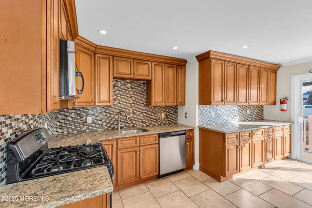 143 Main Street, Port Monmouth, NJ 07758